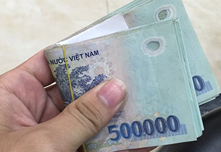 Từ 01/7/2019, thu nhập ngoài lương của công chức tăng ra sao?